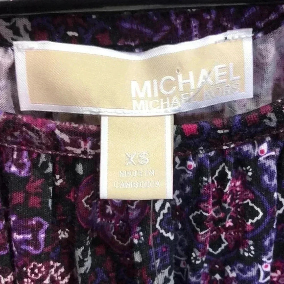 Michael Kors Azalea long sleeve round neck, elastic hemline,loose fit, pattern - Picture 7 of 10